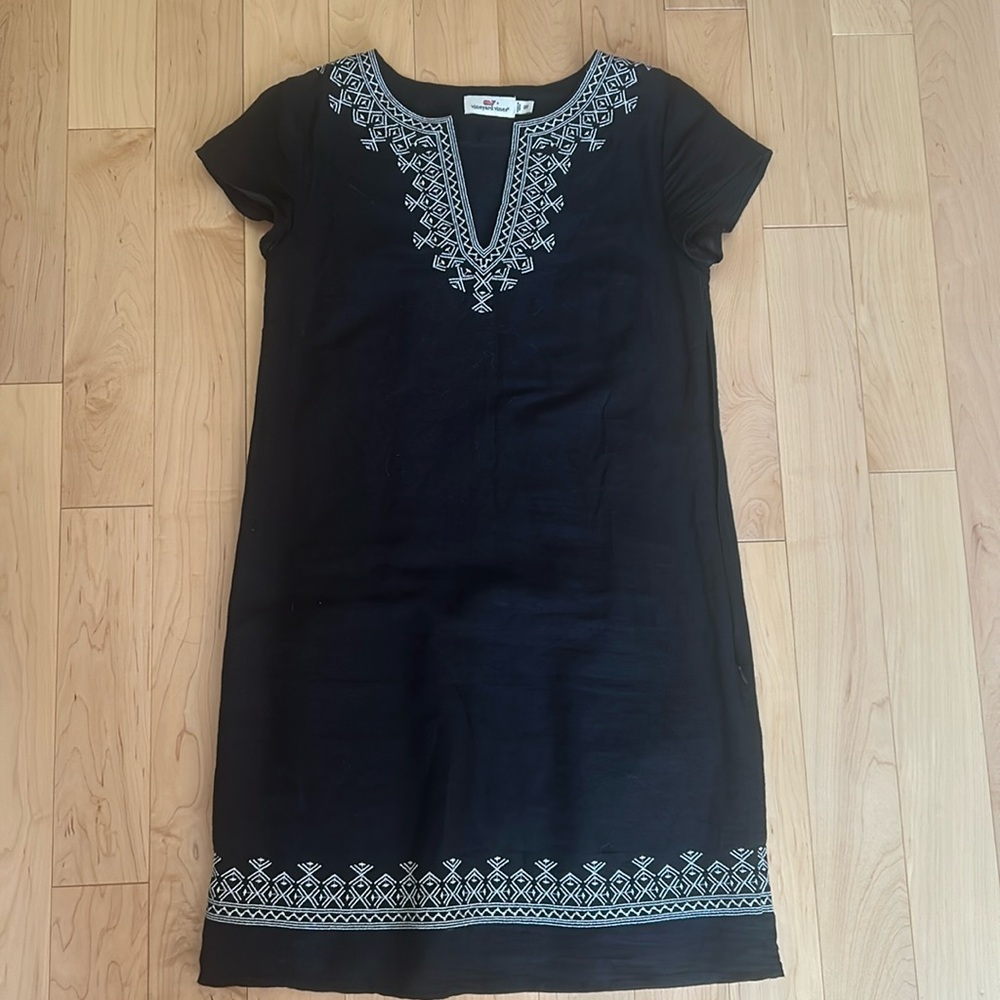 Vineyard Vines black cotton dress